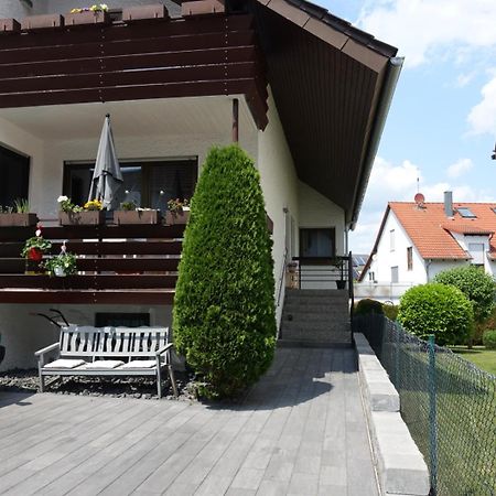 Ruhige, Modern Eingerichtete 2 Zimmer Wohnung Im Untergeschoss Eines Zweifamilienhauses Hildrizhausen المظهر الخارجي الصورة
